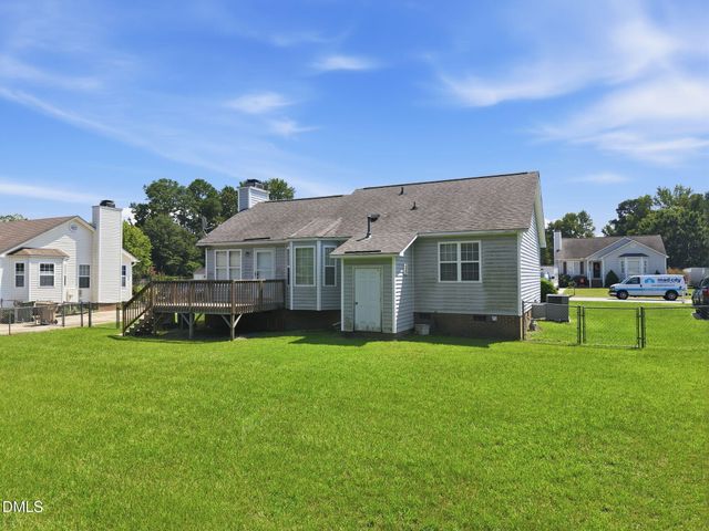 607 Garrison Avenue, Clayton, NC 27520