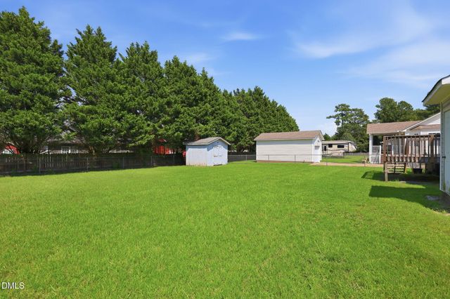 607 Garrison Avenue, Clayton, NC 27520