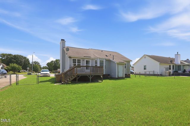 607 Garrison Avenue, Clayton, NC 27520