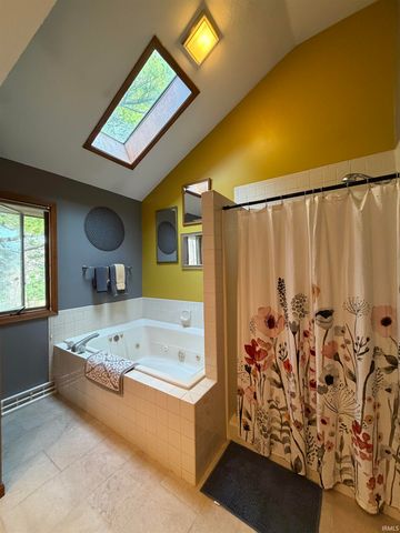 51262 Shady Lane, Elkhart, IN 46514