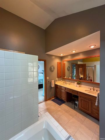 51262 Shady Lane, Elkhart, IN 46514