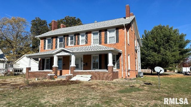 135 E WASHINGTON Street, Rushville, IL 62681