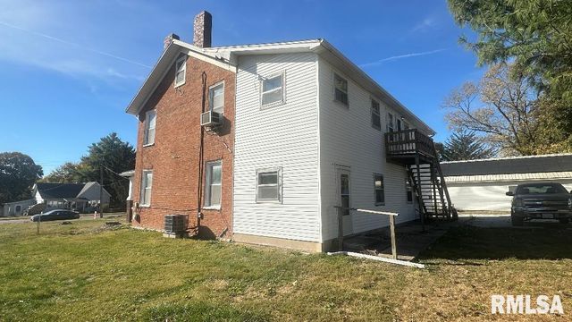 135 E WASHINGTON Street, Rushville, IL 62681