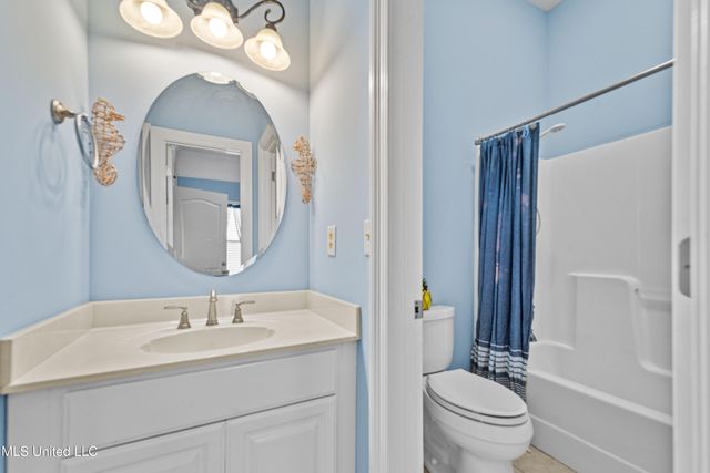 5 Oak Alley Lane, Long Beach, MS 39560