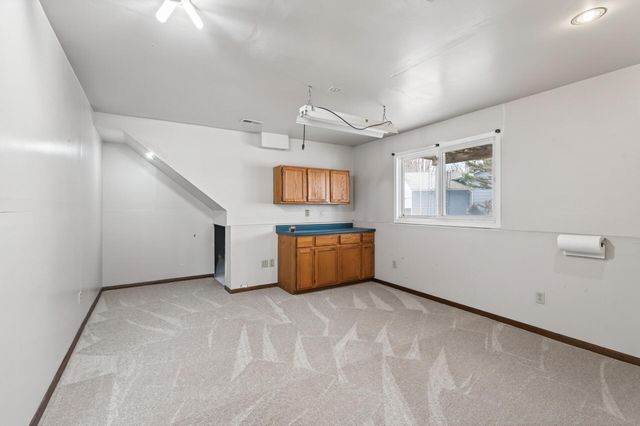 7073 17th Street N, Oakdale, MN 55128