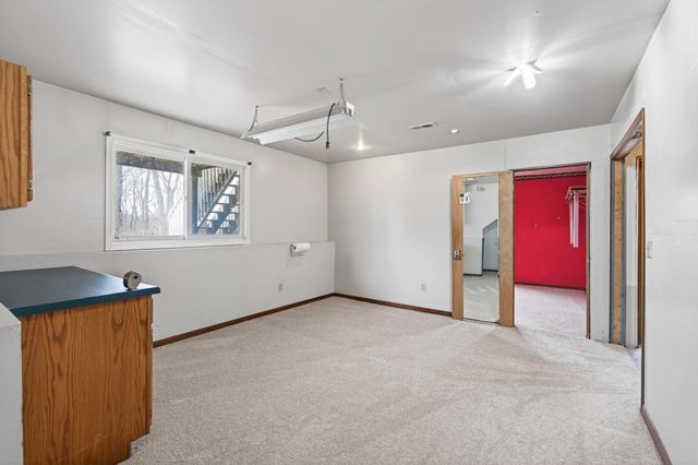 7073 17th Street N, Oakdale, MN 55128