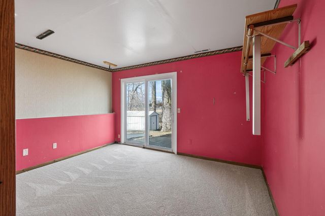 7073 17th Street N, Oakdale, MN 55128