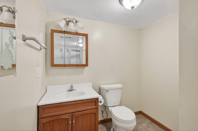 7073 17th Street N, Oakdale, MN 55128