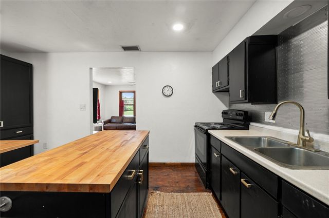 809 BURLAND STREET, Punta Gorda, FL 33950