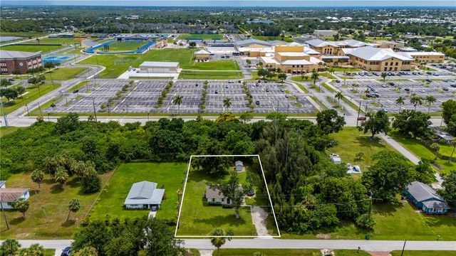 809 BURLAND STREET, Punta Gorda, FL 33950