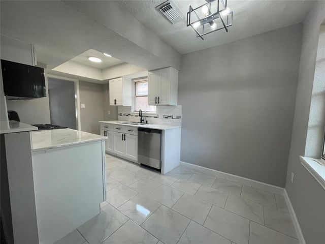 7611 Cabot Street, Houston, TX 77016