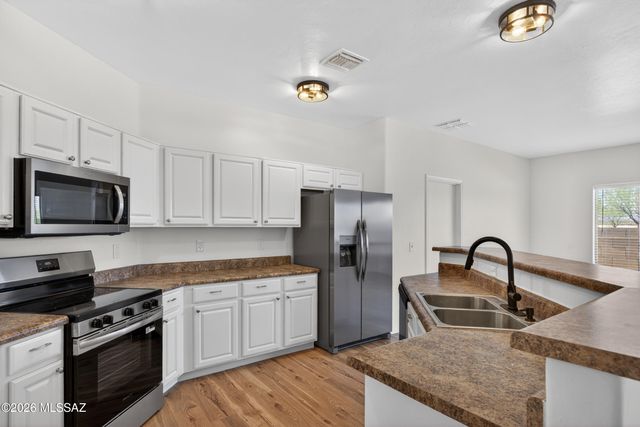6667 S Avenida Del Arrabal, Tucson, AZ 85756