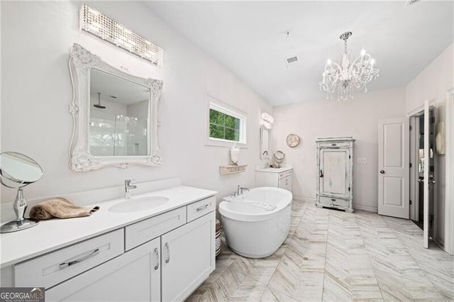 300 Banbury Crossing, Alpharetta, GA 30009