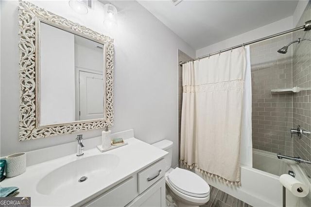 300 Banbury Crossing, Alpharetta, GA 30009