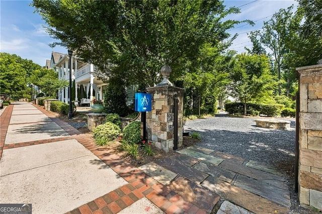 300 Banbury Crossing, Alpharetta, GA 30009