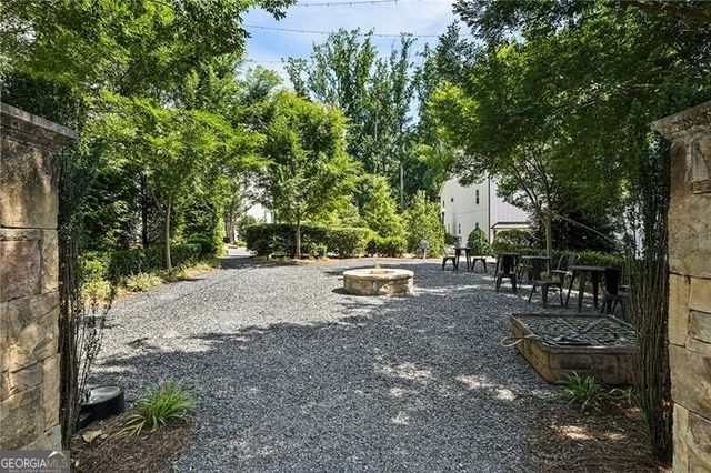 300 Banbury Crossing, Alpharetta, GA 30009