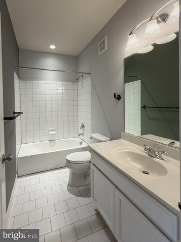 23548 BUCKLAND FARM TER, Ashburn, VA 20148