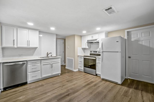 408 S 10th Ave., Hattiesburg, MS 39401