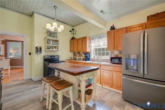 1919 Moseley Rd, Moseley, VA 23120