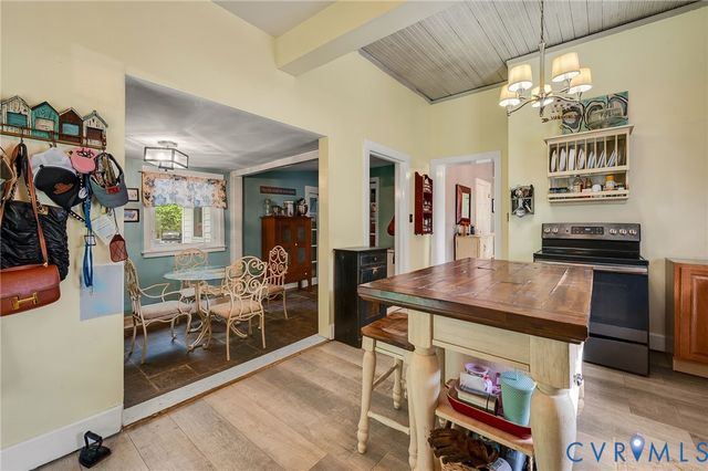 1919 Moseley Rd, Moseley, VA 23120