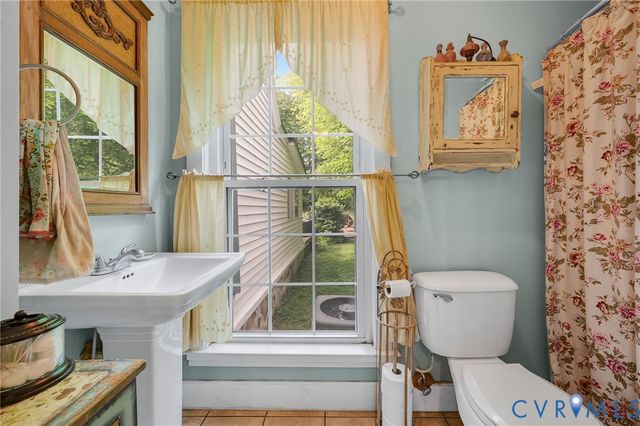 1919 Moseley Rd, Moseley, VA 23120