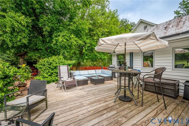 1919 Moseley Rd, Moseley, VA 23120