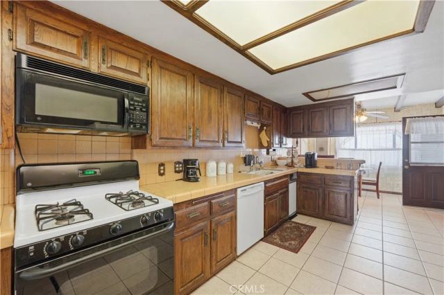 414 E 137th, Los Angeles, CA 90061
