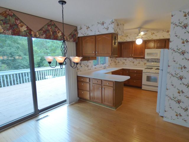 353 Devon Road, Valparaiso, IN 46385
