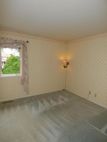 353 Devon Road, Valparaiso, IN 46385