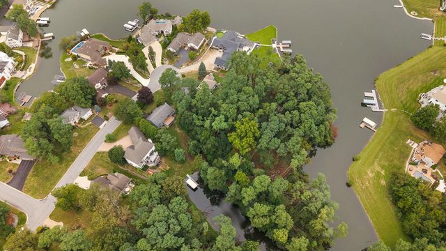 353 Devon Road, Valparaiso, IN 46385