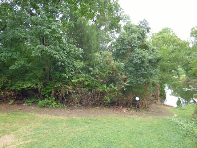 353 Devon Road, Valparaiso, IN 46385