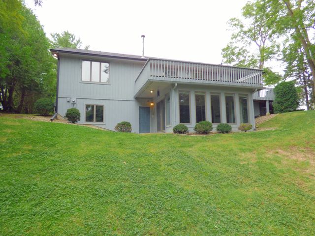 353 Devon Road, Valparaiso, IN 46385
