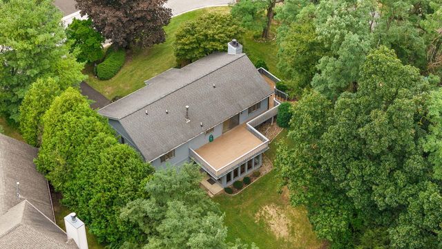 353 Devon Road, Valparaiso, IN 46385