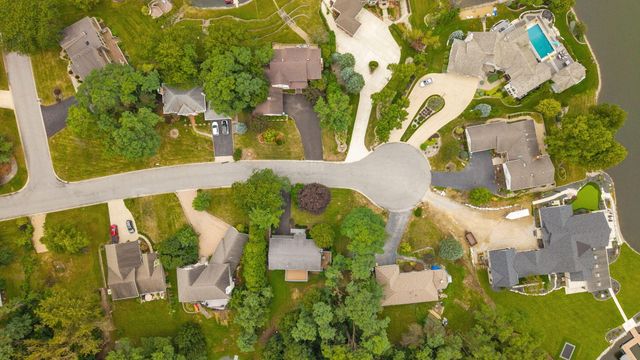 353 Devon Road, Valparaiso, IN 46385