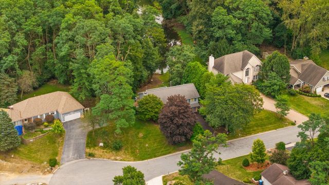 353 Devon Road, Valparaiso, IN 46385