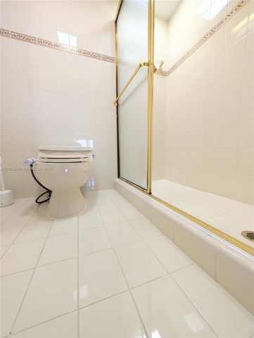 3161 S Ocean Drive 1405, Hallandale Beach, FL 33009