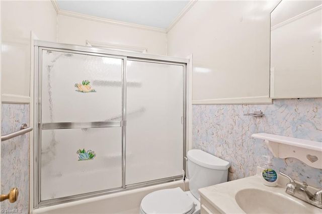 924 E Market Street, Burlington, NC 27217