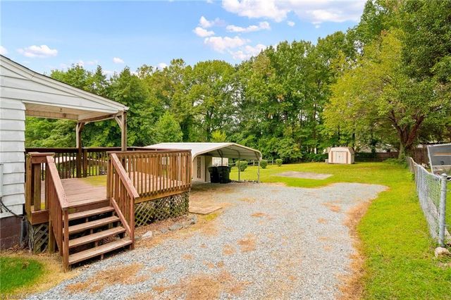 924 E Market Street, Burlington, NC 27217