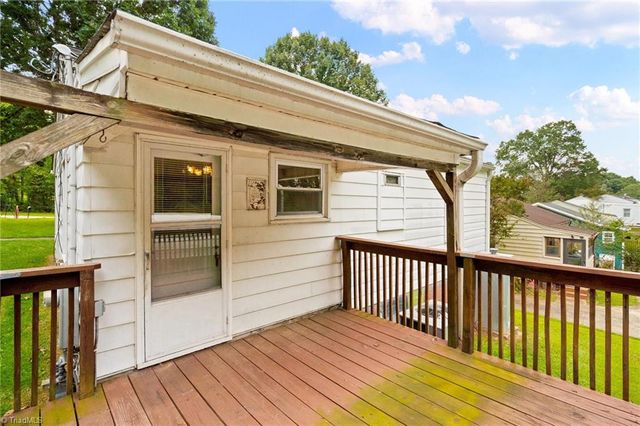 924 E Market Street, Burlington, NC 27217