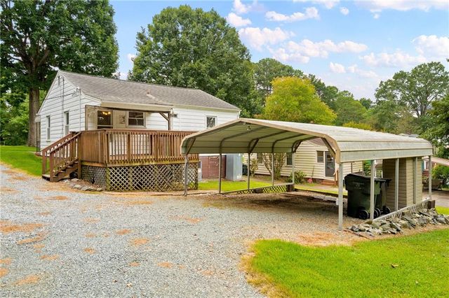 924 E Market Street, Burlington, NC 27217
