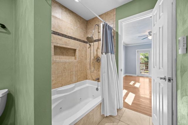 525 Water Oak Road, Roanoke, VA 24019
