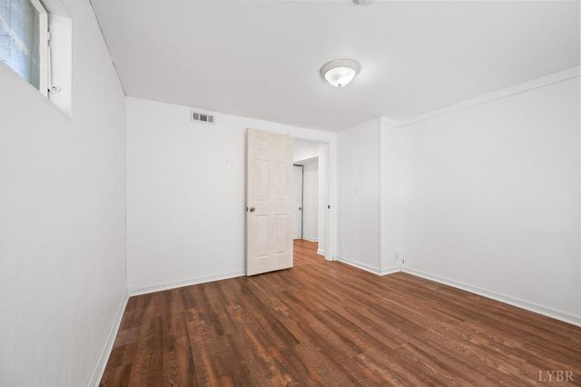 525 Water Oak Road, Roanoke, VA 24019