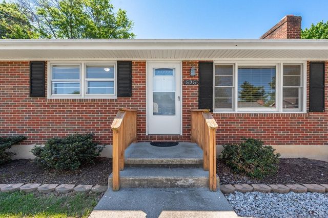 525 Water Oak Road, Roanoke, VA 24019