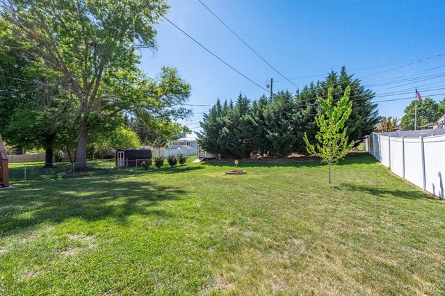 525 Water Oak Road, Roanoke, VA 24019
