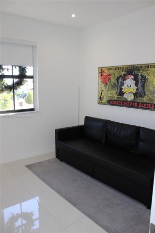 11024 W 35th Ln, Hialeah, FL 33018