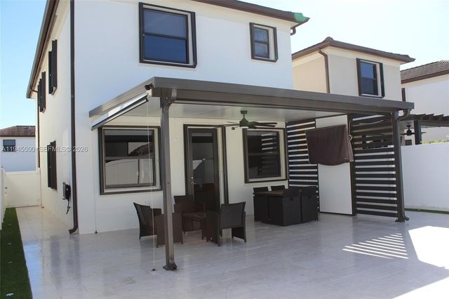 11024 W 35th Ln, Hialeah, FL 33018