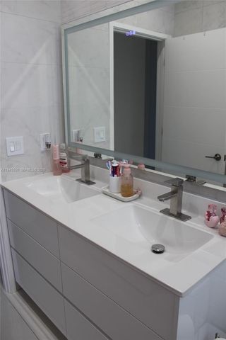 11024 W 35th Ln, Hialeah, FL 33018