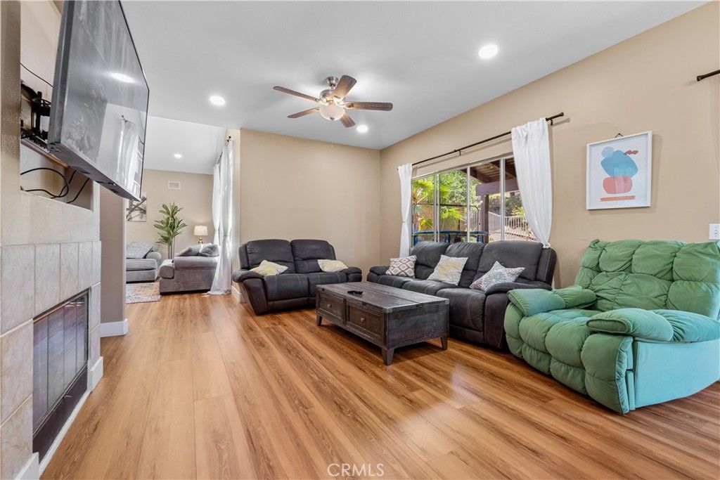 Image 13 of property listing at 9265 Nickellaus Court, Corona, CA 92883
