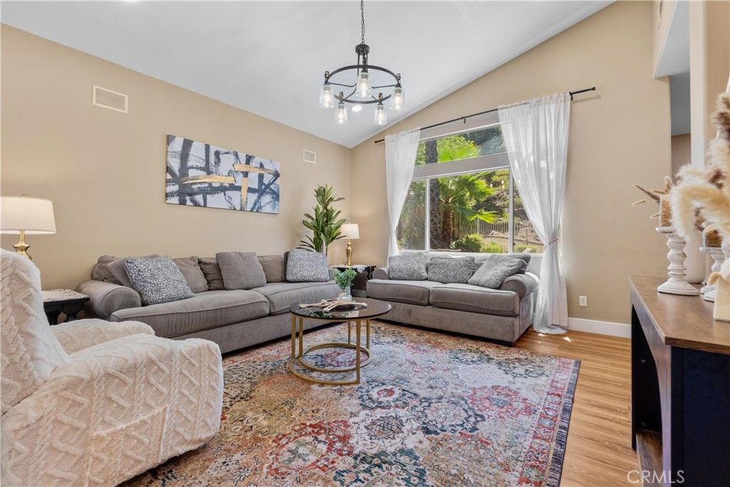 Image 9 of property listing at 9265 Nickellaus Court, Corona, CA 92883