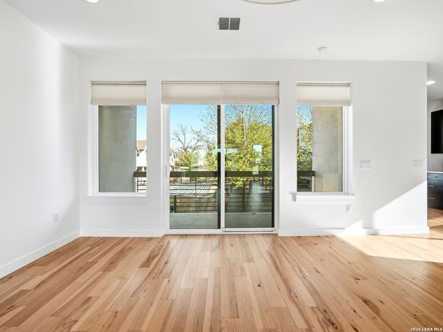 102 Tendick Unit 901, San Antonio, TX 78209